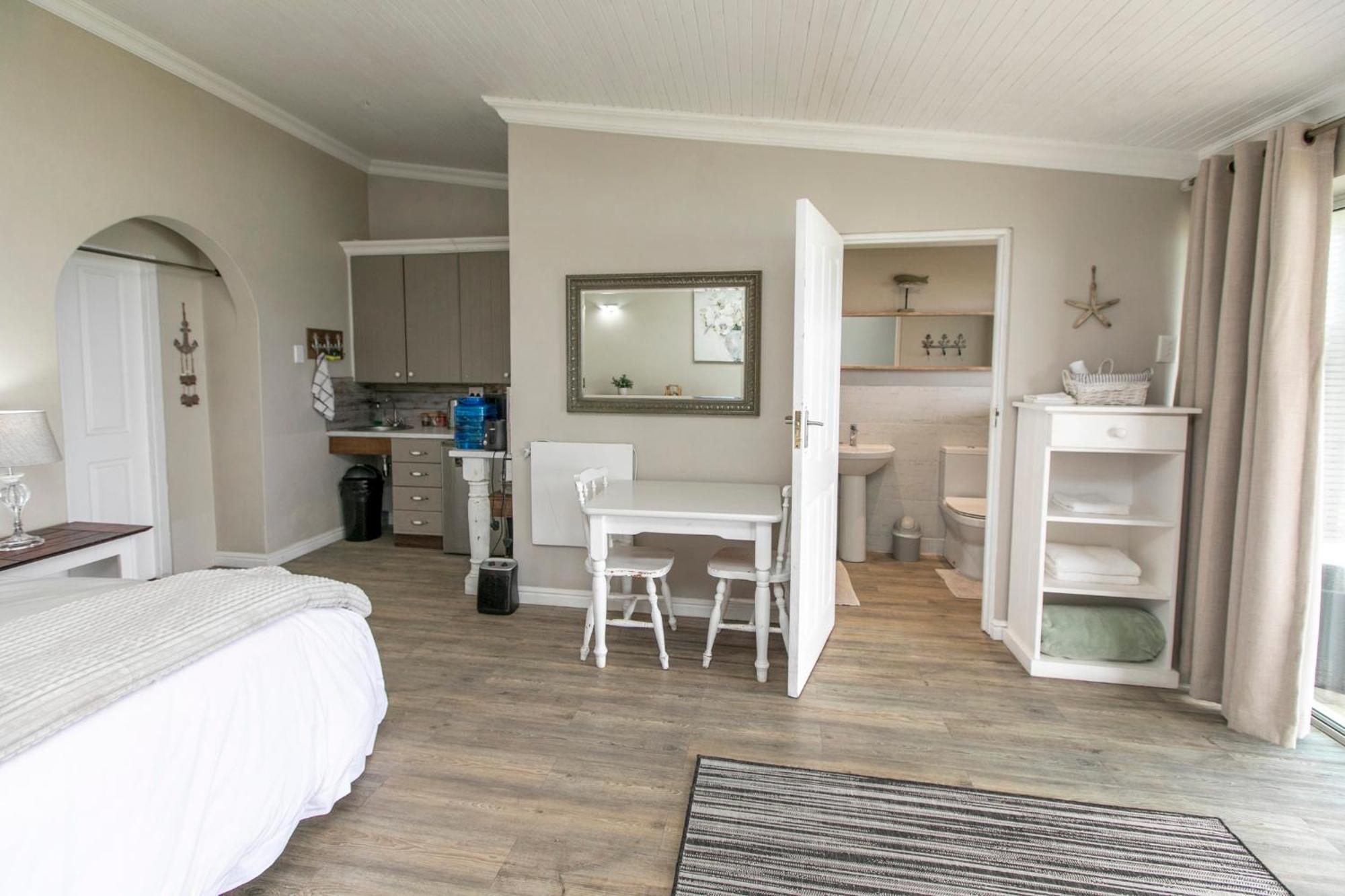 Casa Seaviews Hotel Port Elizabeth Exterior photo